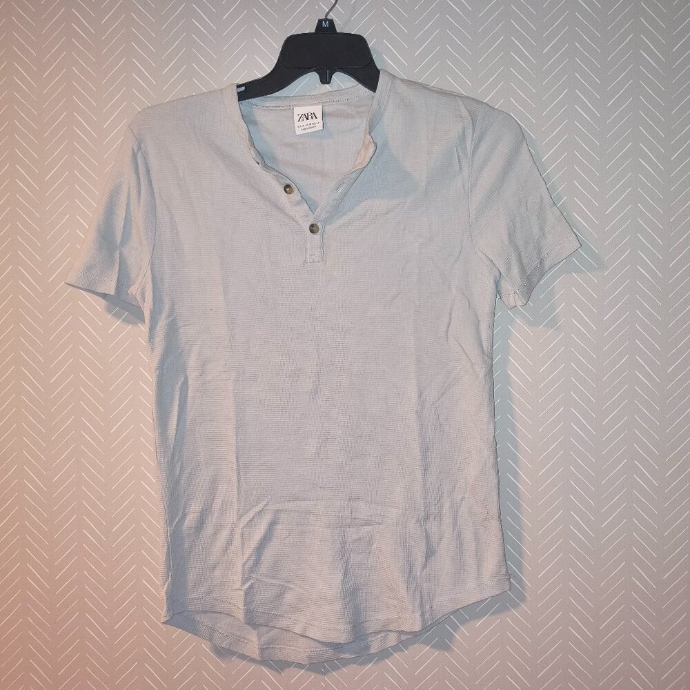 Zara quarter button Henley T-shirt Light blue/gray M